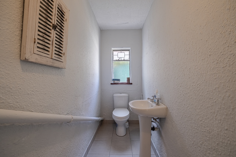 4 Bedroom Property for Sale in Sunridge Park Eastern Cape